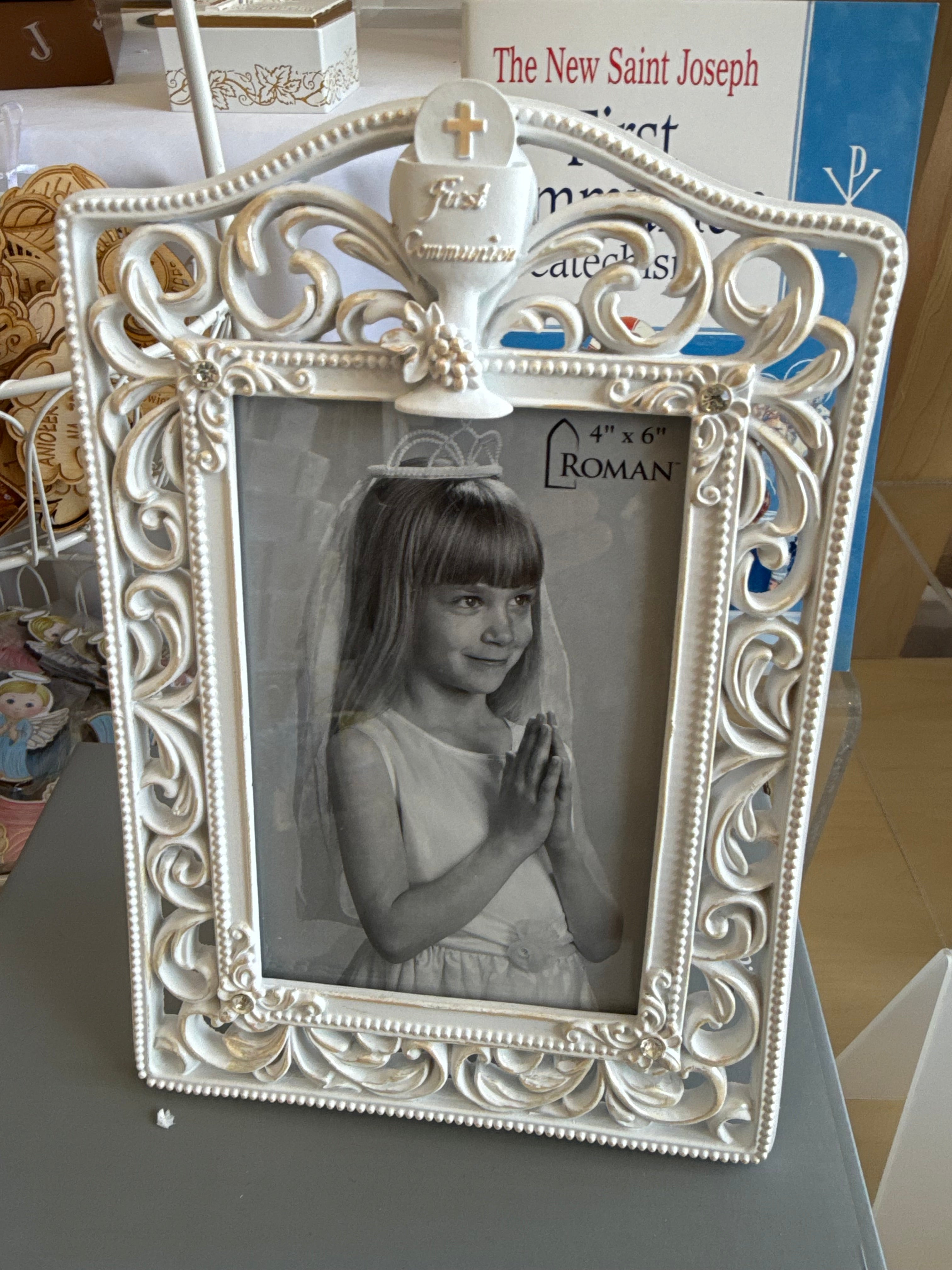 White acrylic Holy Communion frame 4x6 picture size